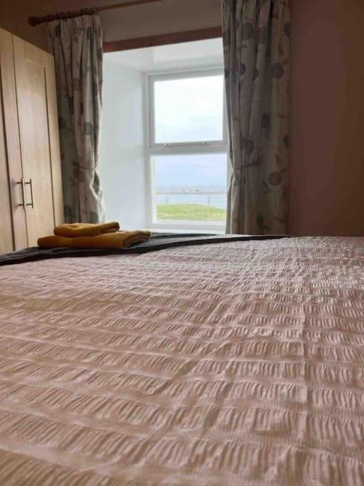 2 Bedroom House Overlooking Pierowall Bay, Westray المظهر الخارجي الصورة